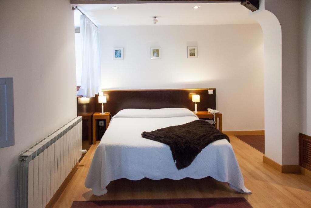 Gastro Hotel La Giraldilla Льерганес Номер фото