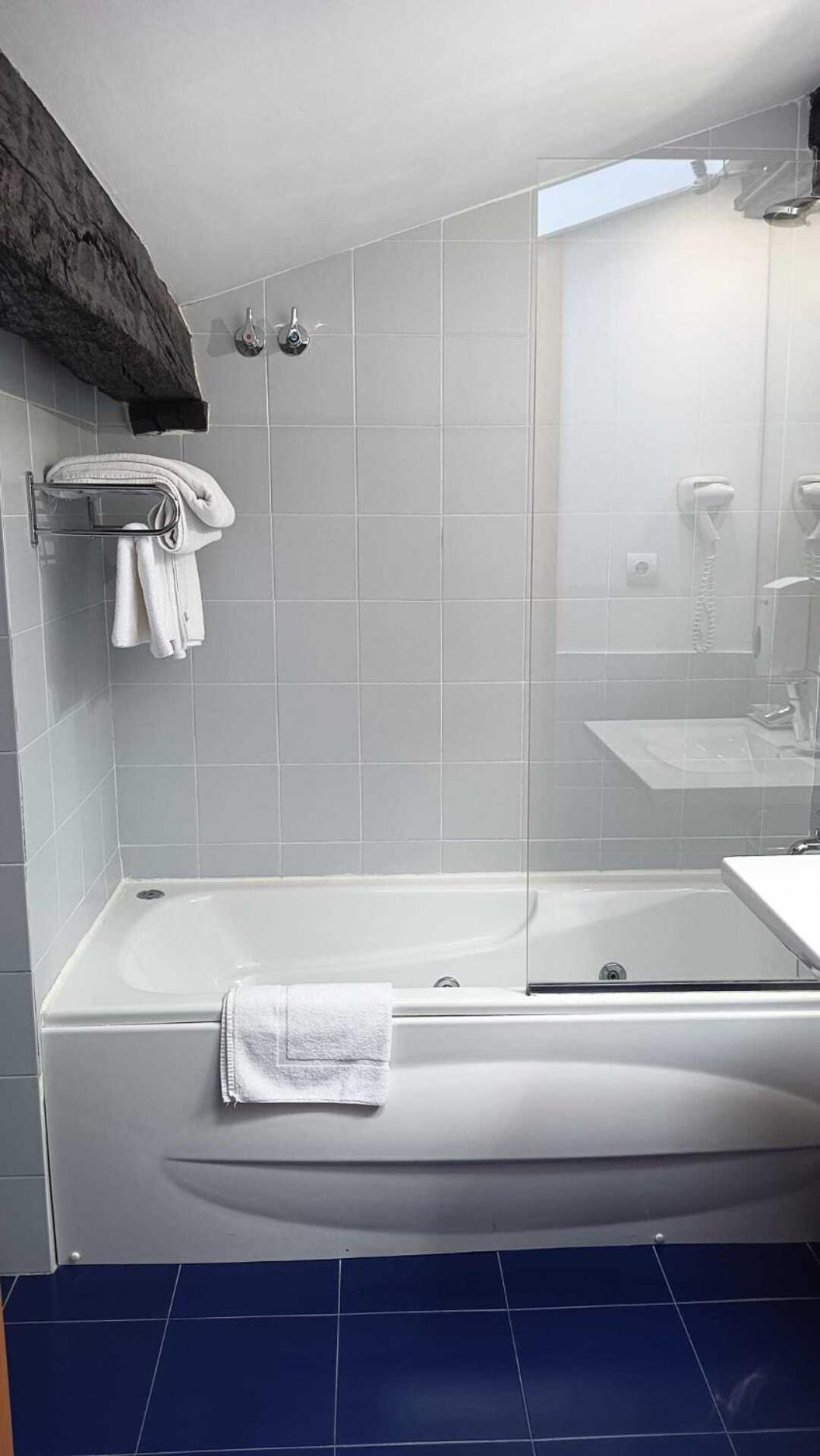 Gastro Hotel La Giraldilla Льерганес Номер фото
